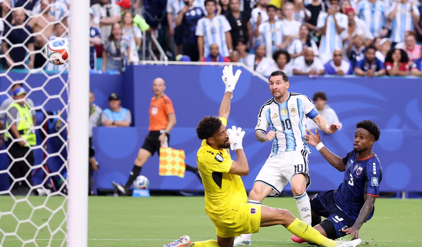 Messi nuevamente lidera la carrera por la Bota de Oro adidas